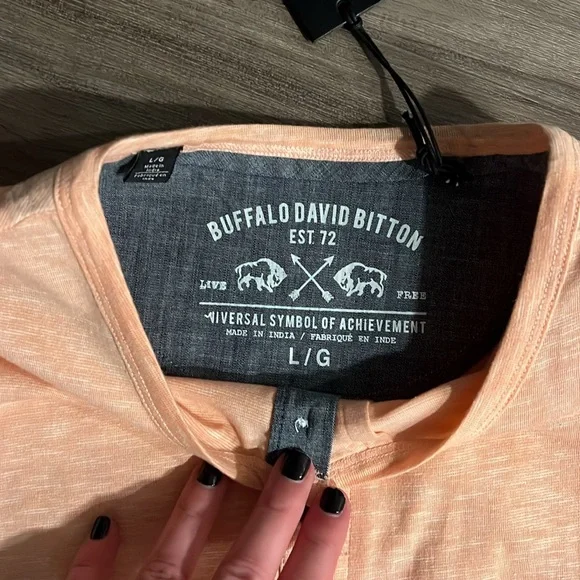 NWT Buffalo David Bitton Henley tee - Picture 2 of 3
